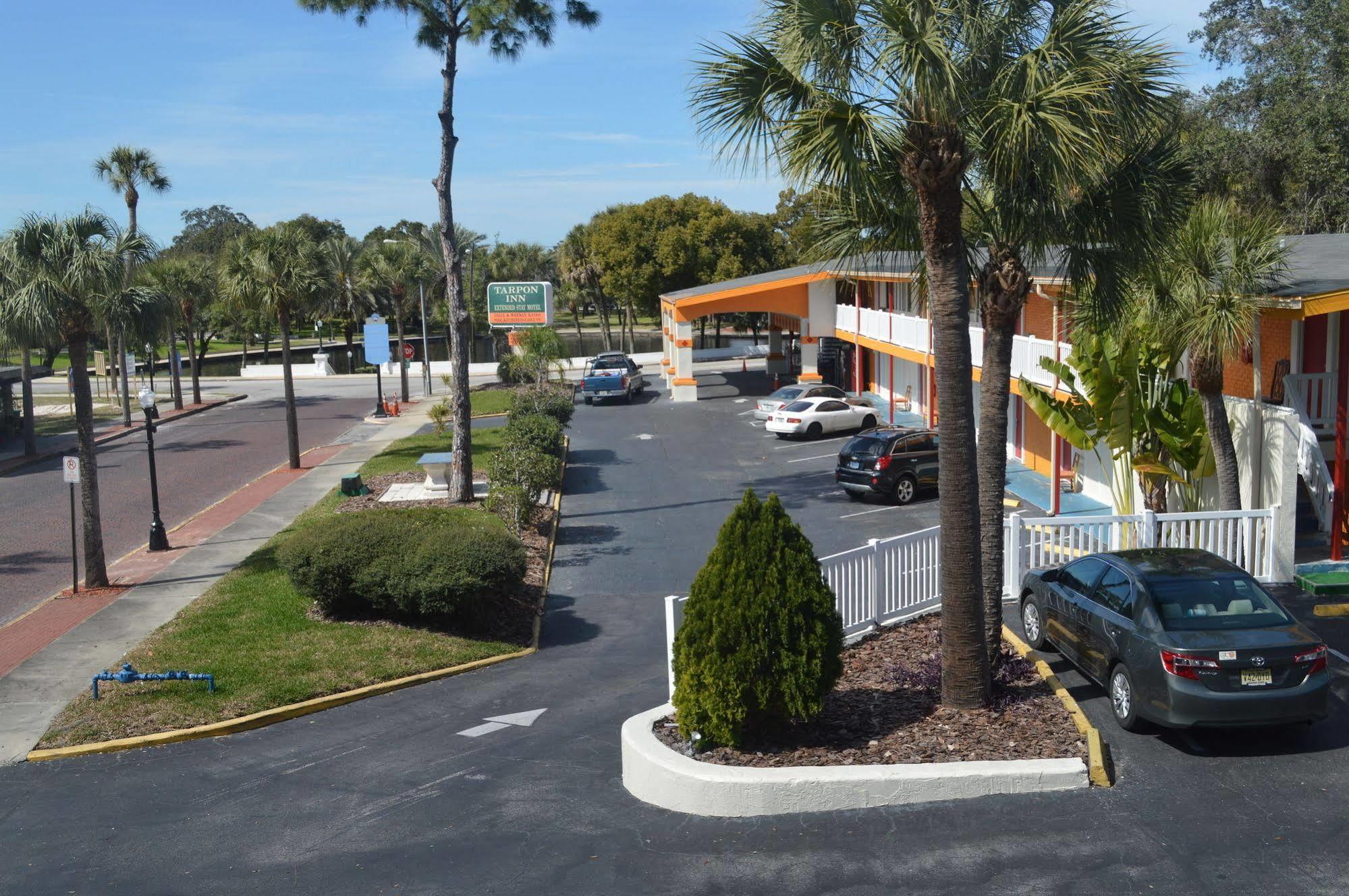 Tarpon Inn Tarpon Springs Buitenkant foto
